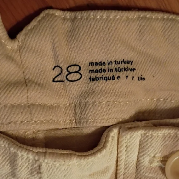 Pilcro Cream High Rise Buttoned Pants. Baggy Fit, Wide Leg. Size 28. - Picture 9 of 16